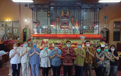 Taati Prokes, Umat Buddha Silakan Beribadah