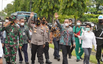 Vaksinasi Covid-19 Massal Inalum Dihadiri Kapolda Sumut dan Pangdam