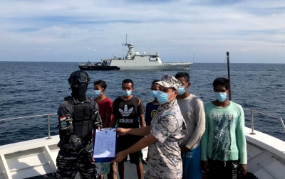 TNI AL Jemput 5 Nelayan Deliserdang yang Terdampar di Malaysia