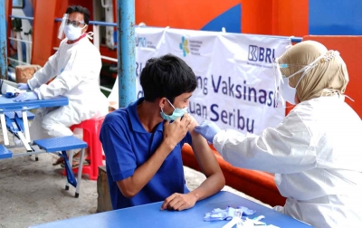 BRI Kerahkan Teras Kapal untuk Vaksinasi di Empat Wilayah Kepulauan di Indonesia