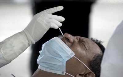 Satgas: WNI dan WNA Karantina Berhak Banding Tes Usap Covid-19