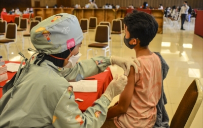 Kasus Covid-19 di Luar Pulau Jawa Meningkat