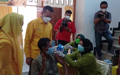 Musa Rajekshah Resmikan Yellow Clinic Pertama di Sumut, Ajak Masyarakat Ikut Vaksin