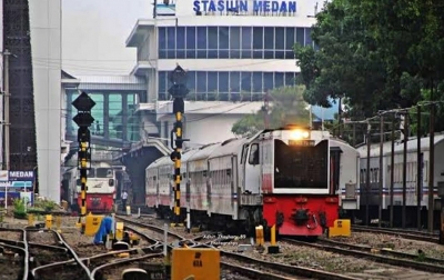 Penumpang Kereta Api Antar Kota Wajib Tunjukkan Dokumen Vaksin Covid-19