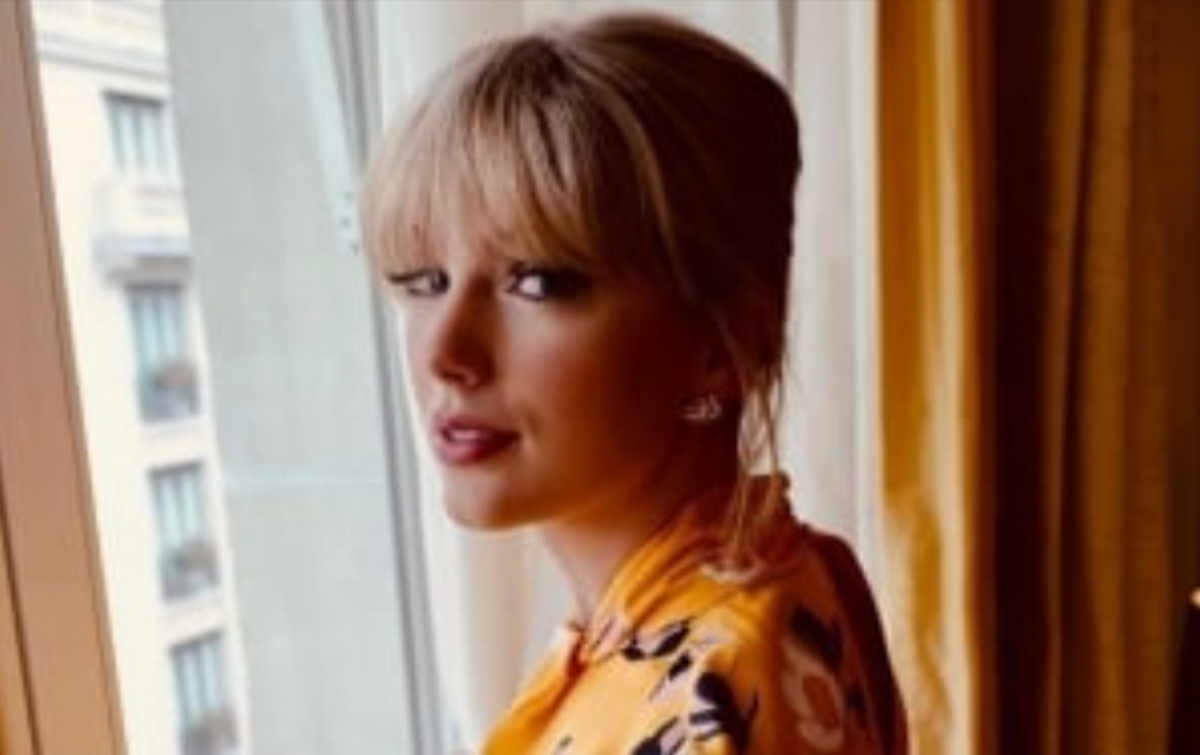 Taylor Swift Kembali Merilis Albumnya 'Red