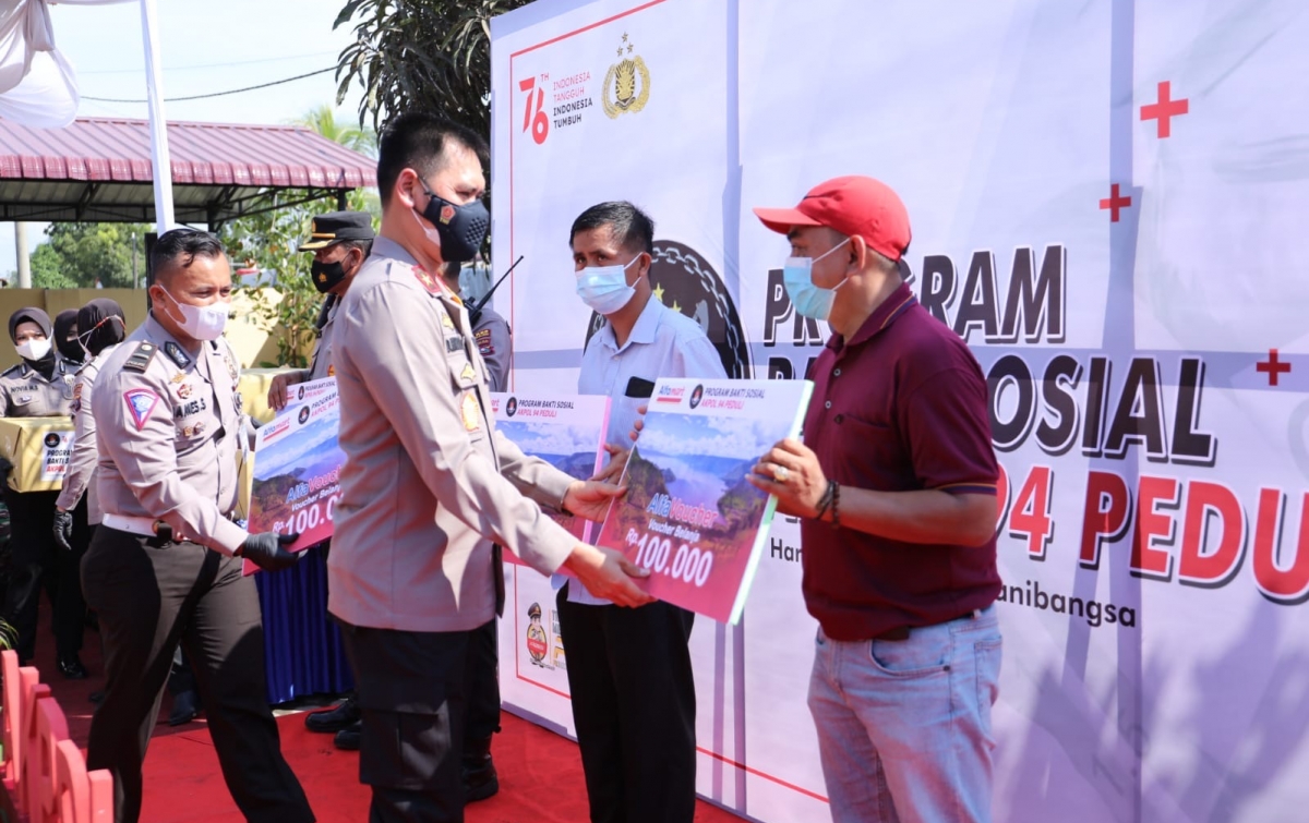 Alumni Akpol 94 Tunggal Panaluan Bantu Warga Terdampak Covid-19