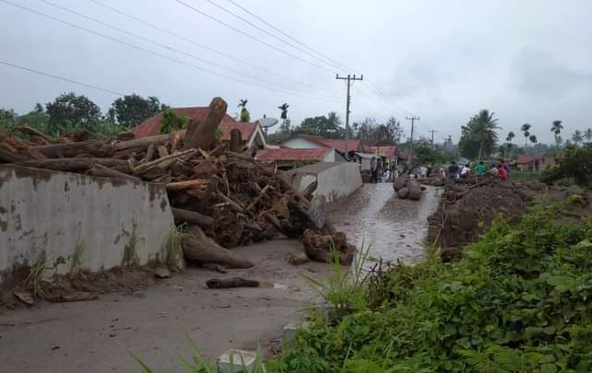 Material Banjir Lahar Dingin Sinabung Mengancam Warga