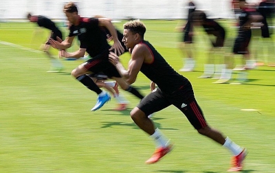 Dinyatakan Positif Covid-19, Lingard Absen Lawan Everton