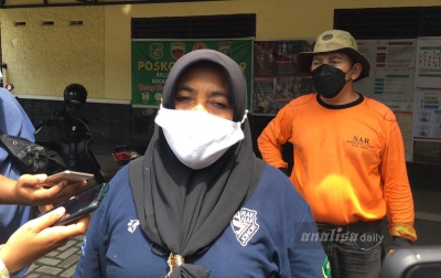 Densus 88 Antiteror Menangkap Seorang Pria di Medan