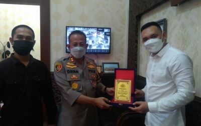 Terbaik se-Jajaran Polda Sumut, Kapolres Belawan Diberi Penghargaan