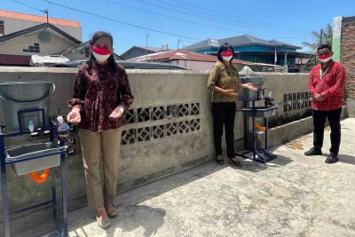 Peduli Covid-19, USU Bangun Kran Cuci Tangan Di Sekolah