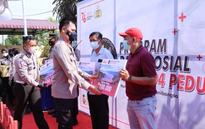 Alumni Akpol 94 Tunggal Panaluan Bantu Warga Terdampak Covid-19