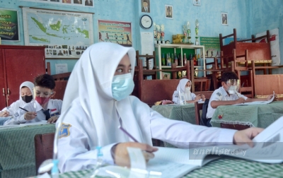 Edy Rahmayadi Minta Wali Murid Bersabar