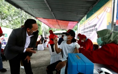 Vaksinasi di Indonesia Peringkat 6 di Dunia