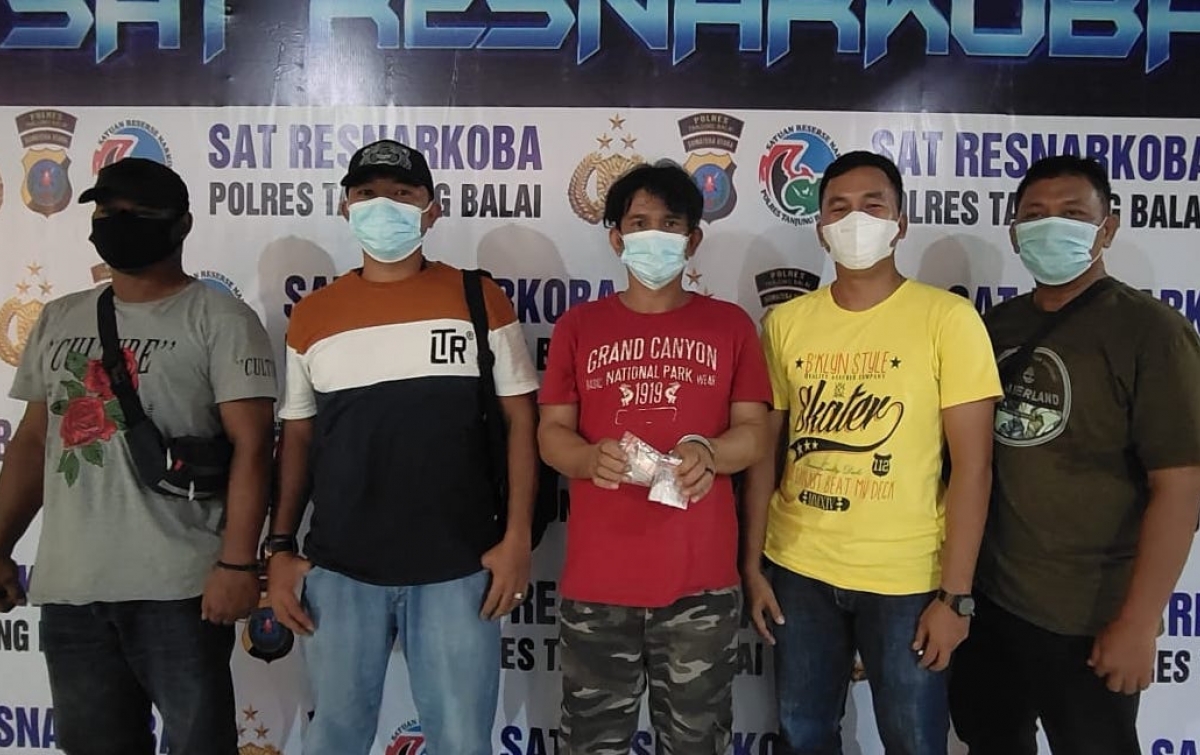 Polres Tanjungbalai Tangkap Bandar Narkoba di Dalam Rumah