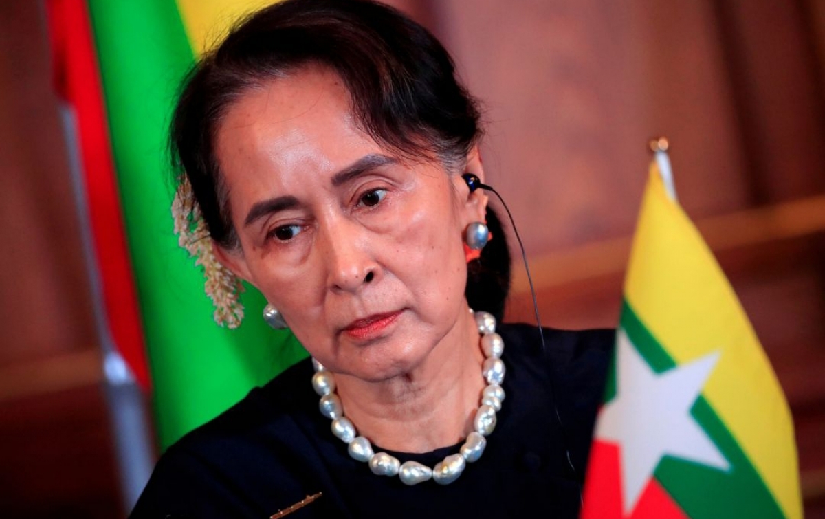 Sakit, Aung San Suu Kyi Absen di Pengadilan