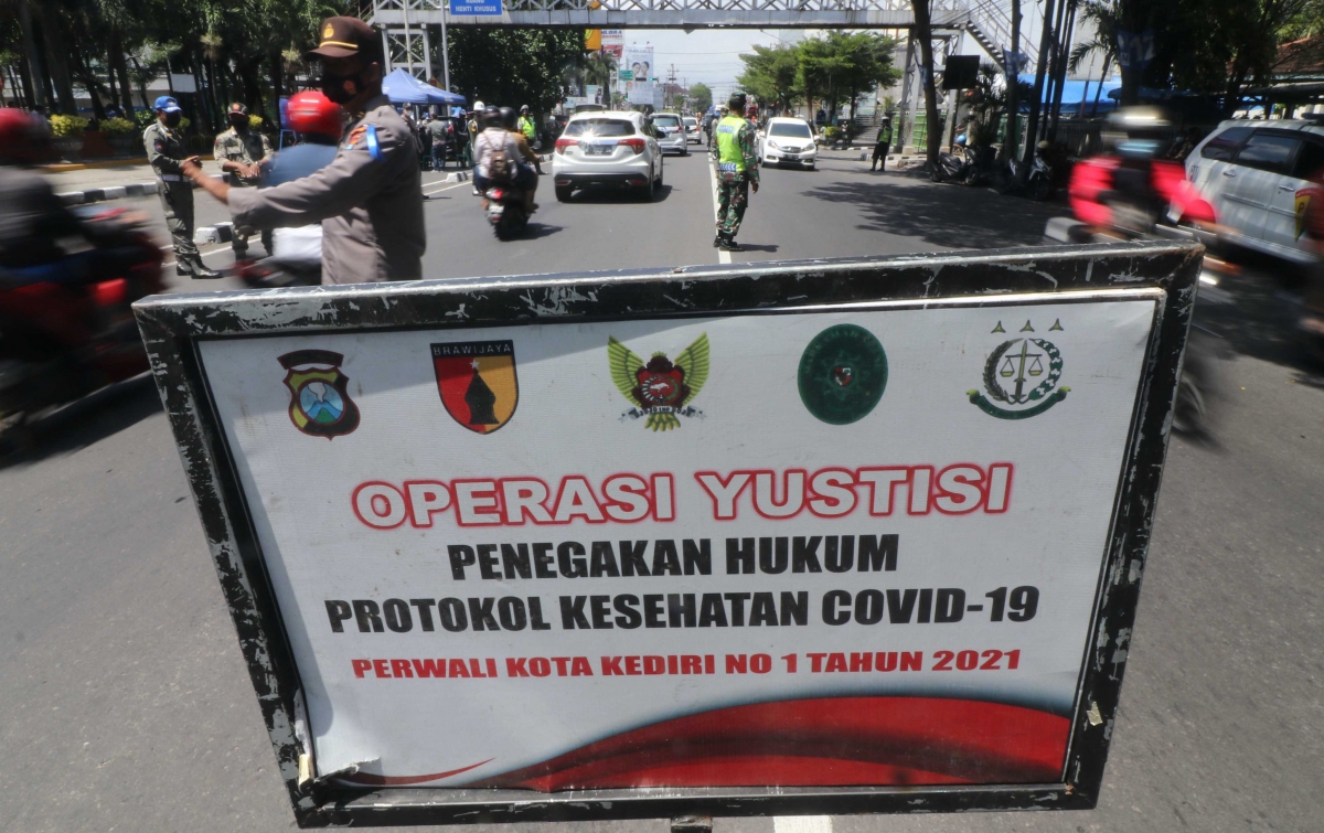 PPKM Luar Jawa-Bali Diperpanjang Hingga 4 Oktober 2021