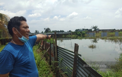 Drainase Ditutup Pihak Penangkaran Buaya, Warga Protes