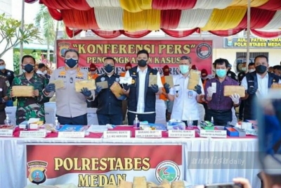 Polisi Ungkap Home Industri Narkotika yang Dijalankan Oleh Pasutri