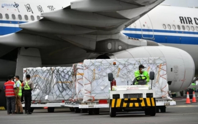 Indonesia Kedatangan Vaksin 1.8 Juta Dosis