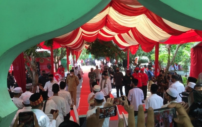 Jokowi: Vaksinasi Covid-19 Pondok Pesantren Bagian Melindungi Santri