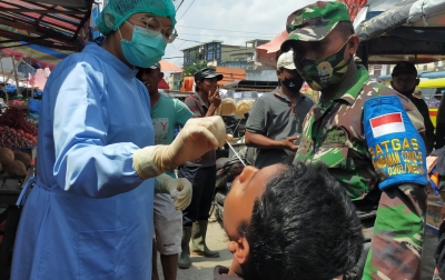 51 Warga Terjaring Razia, Petugas Langsung Lakukan Tes Swab