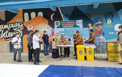 Bobby Tetapkan Kampung Sejahtera Pilot Project Kawasan Bebas Sampah di Medan