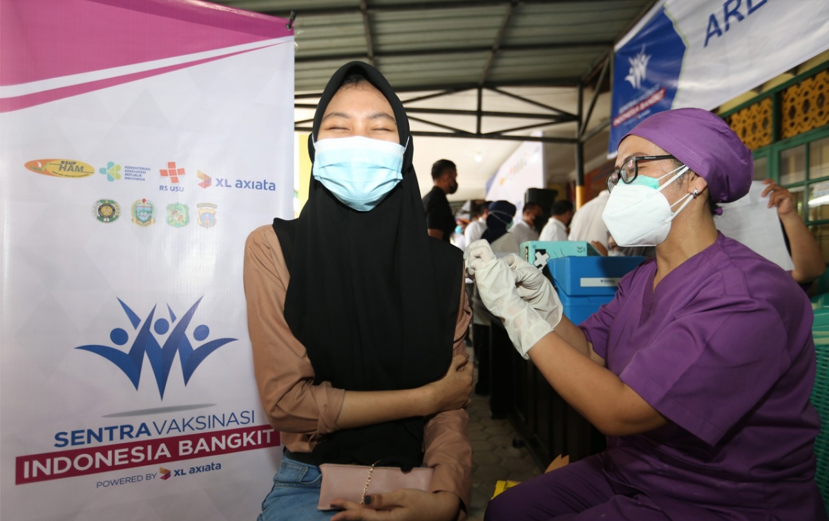 Sentra Vaksinasi Indonesia Bangkit di Medan Sudah Suntik 12.050 Warga