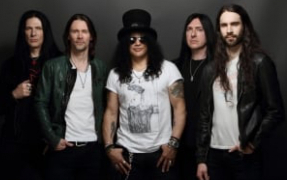 Ciptakan Album Baru, Slash: Tidak Ada Tanda Melambat