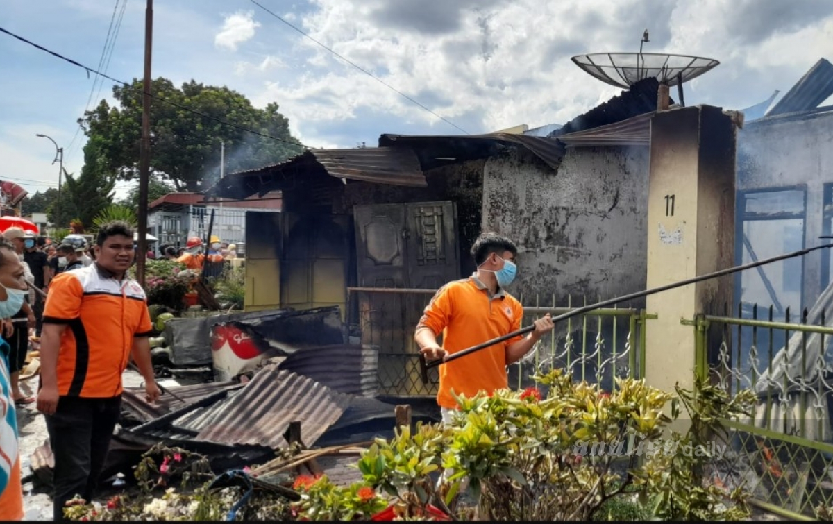 Tiga Unit Rumah Hangus Terbakar di Siantar