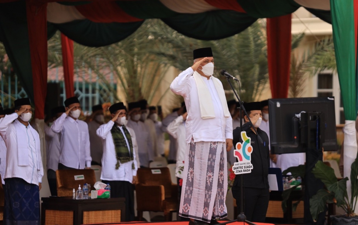 Pemerintah Aceh Peringati Hari Santri, Pejabat Pakai Kain Sarung