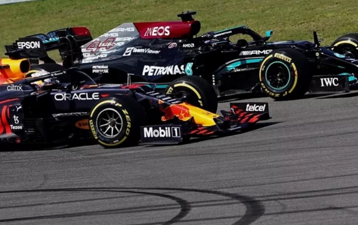 Kalahkan Hamilton, Verstappen Pimpin Klasemen Formula 1