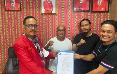 Depipus WKI Serahkan SK Depidar II Sumut, Sangkot Sirait: Maju Terus, Laksanakan Amanah Organisasi