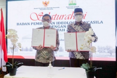 Gubernur Nova: Tidak Ada Pertentangan Pancasila dengan Syariat Islam di Aceh