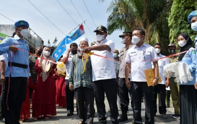 Setelah 35 Tahun, Akhirnya Jalan Tegal Sari-Dame Dolok Masihul Diaspal