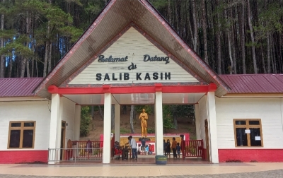 Melihat Objek Wisata Salib Kasih di Tengah Pendemi