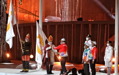 Terima Bendera Tuan Rumah PON 2024, Edy: Sumut Akan Berikan yang Terbaik