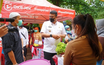 Bobby Nasution Buka Festival Pemuda Pemudi Bersatu di Kampung Sejahtera