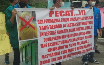 Oknum Pegawai Kampus UNUSU Rasis Terhadap Suku Melayu, FMPRSU Unjuk Rasa
