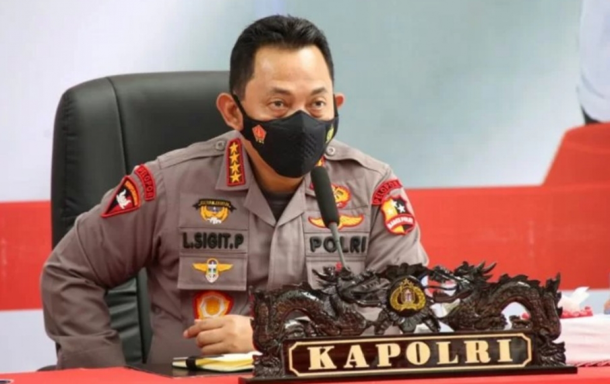 Buktikan Komitmen 'Potong Kepala', Kapolri Copot Tujuh Pejabat Polisi