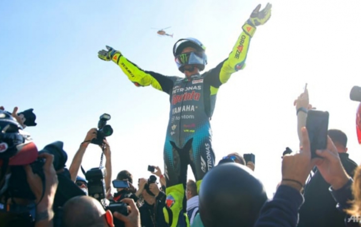 #GrazieVale: Valentino Rossi Menutup Karier