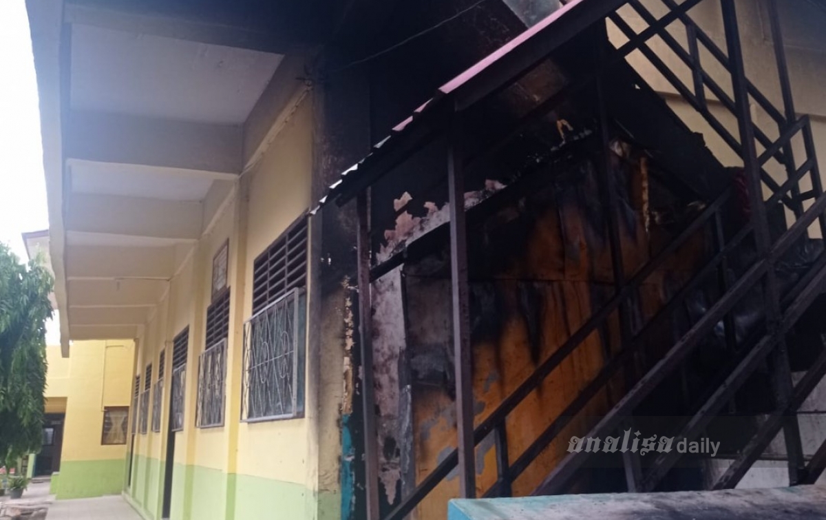 Gedung SMPN 6 Sidimpuan Nyaris Dilalap Api