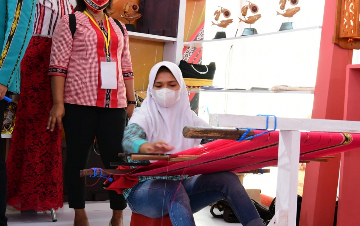 Menteri Nadiem: Pendidikan dan Ekonomi Adalah 2 Sektor yang Saling Melengkapi