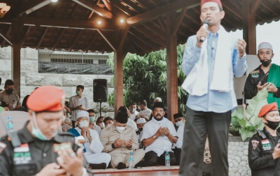 Hadiri Ceramah UAS, Aulia Rachman: Semoga Hati Kita Teduh dan Tentram