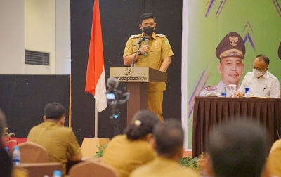 Bobby Absen Camat yang Tak Hadir di Agenda Penting