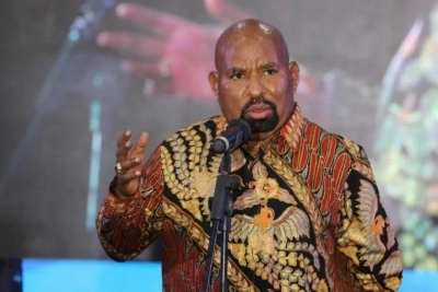 Lukas Enembe Bangga Papua Juara Umum Peparnas 2021