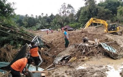 Pascalongsor, BPBD Deliserdang Lakukan Pembersihan Material