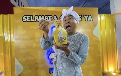 Mak Beti Perkenalkan Makmie, Mi Ayam dengan Menu Kekinian