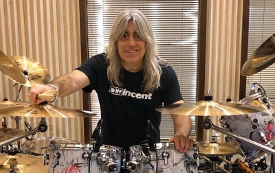 Drummer Scorpions Menerima Kehormatan Khusus