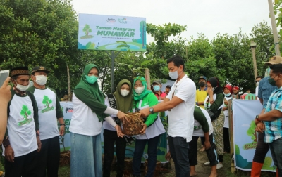 6.000 Bibit Mangrove dan 200 Tanaman Endemik Ditanam di Seruwei Medan Labuhan